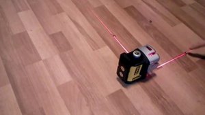 Построение прямоугольника на местности De Walt 089K