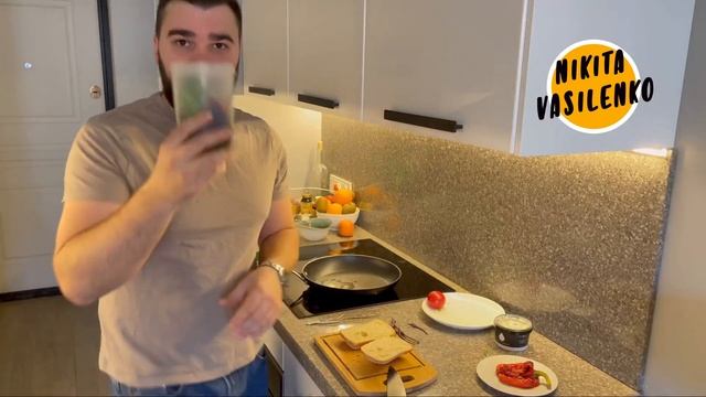 брускетта с страчателлой и печёным перцем