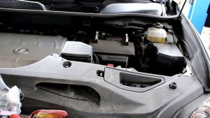 Lexus RX 350 Лексус 2012 года Замена масла и фильтров двигателя и салона