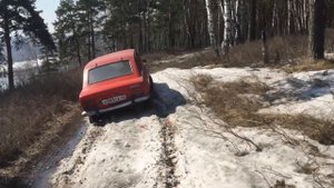 ИЖ Комби месит глину