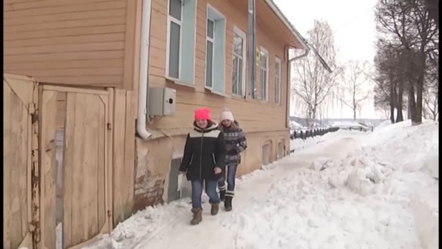 08 02 2016 коммунальщикам предписали убрать снег с крыш Кунгура смотреть онлайн