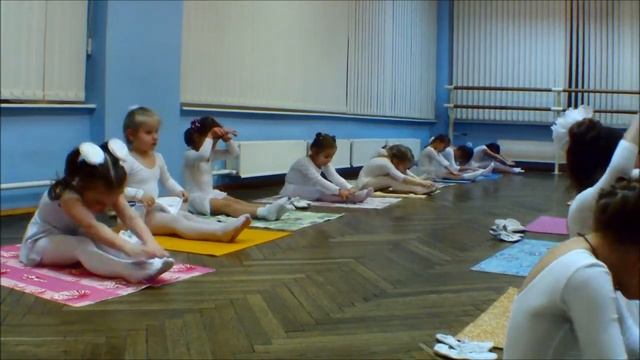 ЦКИ Меридиан.Фолк-данс студия «Ромашка» (рук. Н. Любимова).Открытый урок.(дети 4-5 лет) смотреть онлайн