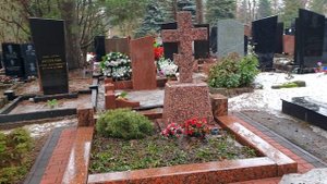 Кунцевское кладбище. Могила матери Бориса Ельцина.