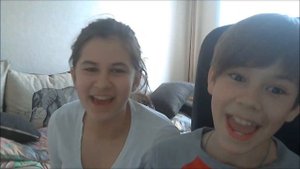 Как жаль что только две щеки, но не теряют бодрость духа хомяки.