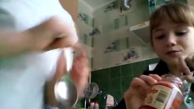 Большая или Маленькая ложка челлендж смотреть онлайн