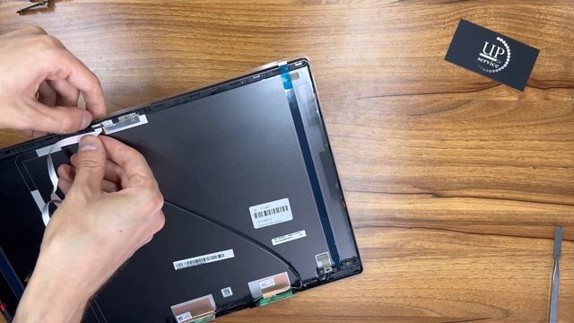 Ремонт ноутбука Lenovo ideaPad 5 15ARE05, замена крышки матрицы, петли ...