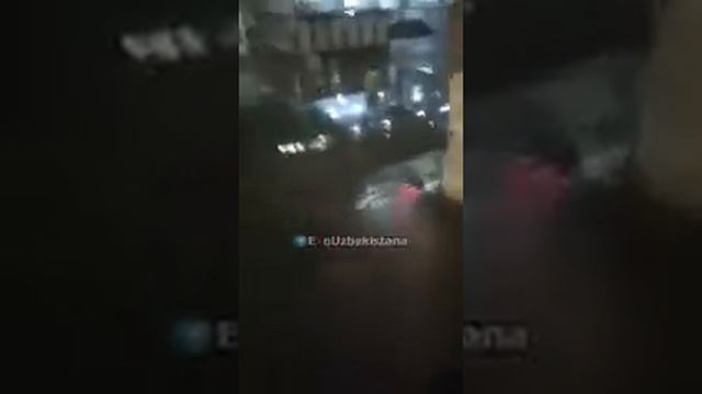 Тротуары "Рисового" после ремонта дорог... (Ташкент) смотреть онлайн