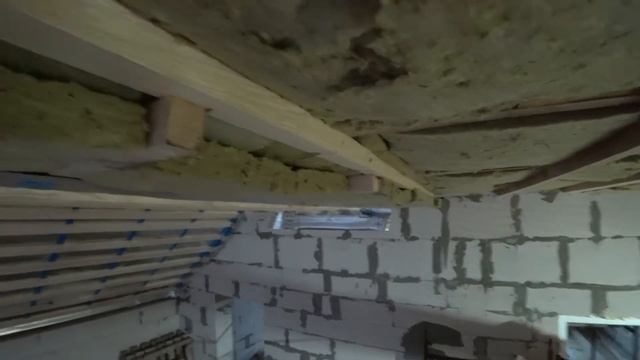 Как утеплить кровлю мансардного этажа? Какой утеплитель выбрать? Какую пароизоляцию применять? смотреть онлайн