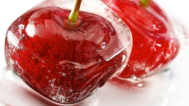 Картинка фрукты. Вишня, лед, кубики. смотреть онлайн