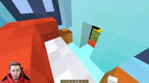 НУБ И ПРО СТРОЯТ ДОМ НА ОДНОМ БЛОКЕ В МАЙНКРАФТЕ! ВЫЖИВАНИЕ НА ОДНОМ БЛОКЕ ПОСТРОИЛИ ДОМ 1 В БЛОК