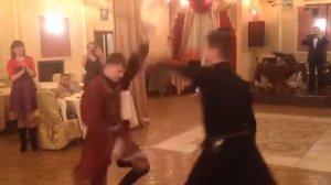 Ты за что любишь Ивана?!  Русско-кавказский батл. Шоу кавказских/грузинских танцев #дружба