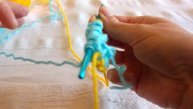 Working in the round in Tunisian crochet - TUNISIAN CROCHET SCHOOL смотреть онлайн