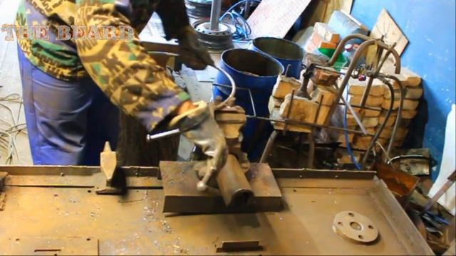 БАРНЫЙ СТУЛ из того что ЗАВАЛЯЛОСЬ В ГАРАЖЕ!! КАК его СДЕЛАТЬ? На самом деле просто!