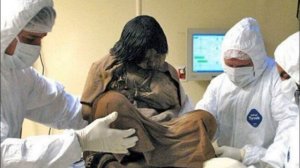 Во льдах нашли МУМИЮ девочки, которую 500 лет назад принесли в жертву. Ученые раскрыли её тайну