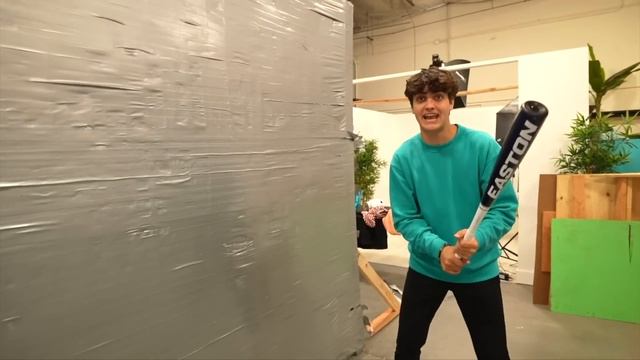 ESCAPING 100 LAYERS OF DUCT TAPE!! смотреть онлайн