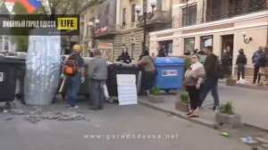 Одесса.2 мая,2014.Пророссийские активисты стиснуты в кольцо.олное видео с Греческой, часть 2
