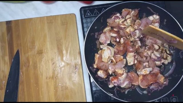 Вы еще не пробовали такой аппетитной курицы! Быстрый и легкий рецепт