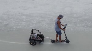 Electric Scooter Towed a Bicycle trailer on soft sand Beach off-road!