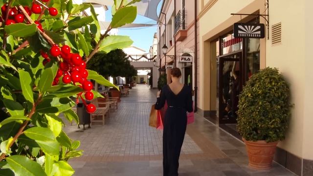Особенности Афин / Шопинг в Афинах | Mouzenidis Travel