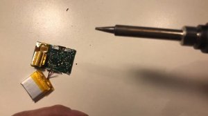 How to Replace Battery ON Apple iPod Shuffle 2nd Generation