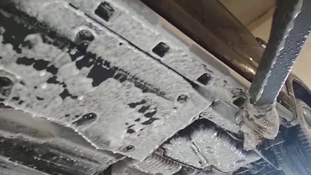 VW Passat (2019). Мойка днища автомобиля. смотреть онлайн