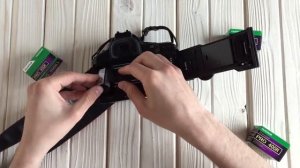 How to load a roll of 35mm film