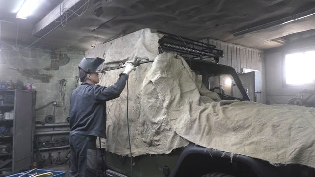 Поломало крышу на УАЗике смотреть онлайн