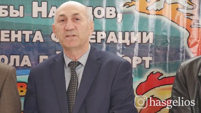 Новогодний турнир по волейболу среди девушек прошел в Хасавюрте смотреть онлайн