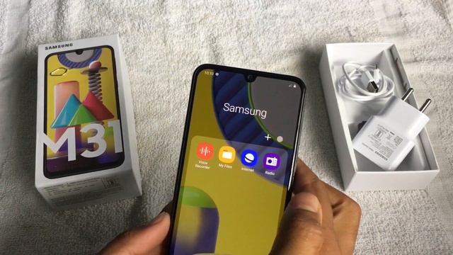 Samsung Galaxy M31 Unboxing,1st Look & Review ⚡6000mAh Battery I 64MP I S-AMOLED & More #MegaMonsta смотреть онлайн