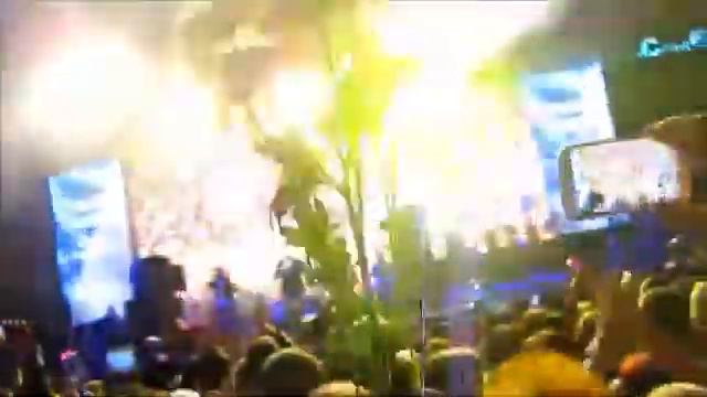 Молдова / Стас Михайлов и Ренато Усатый поют вместе с народом Молдовы смотреть онлайн