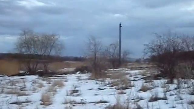 Высохший родник. Если его почистить снова будет хорошая вода.