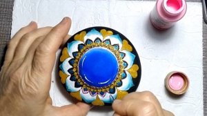 Painting a stunning deep blue mandala flower