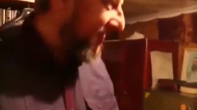 Мухаммад Ас-саккаф в комнате Саид Афанди (къ.с)😔💖 смотреть онлайн