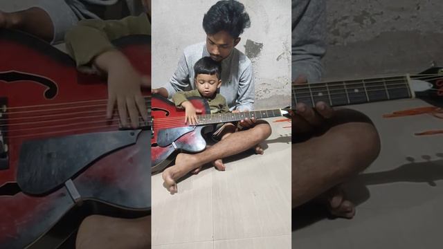 shreyas play guitar with mama