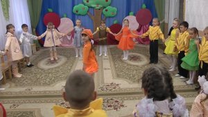 Хоровод с Рябинкой  на осеннем утреннике 2016 в старшей группе Муз  рук  Максюта Г  В