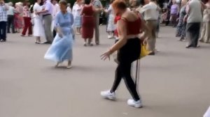 Пьяные танцы.... Остановите , Вите надо выйти.