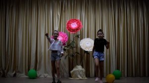 Танец на день матери 3" А" кл.