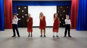 Вокальный ансамбль "Тавринки" песня "Подари улыбку миру" преподаватель Лаврова Н.С.