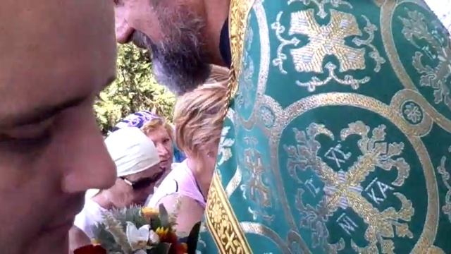 9.06.14 Престольный праздник, Крестный ход. Церковь Святого Духа. VID 20140609 121352 смотреть онлайн