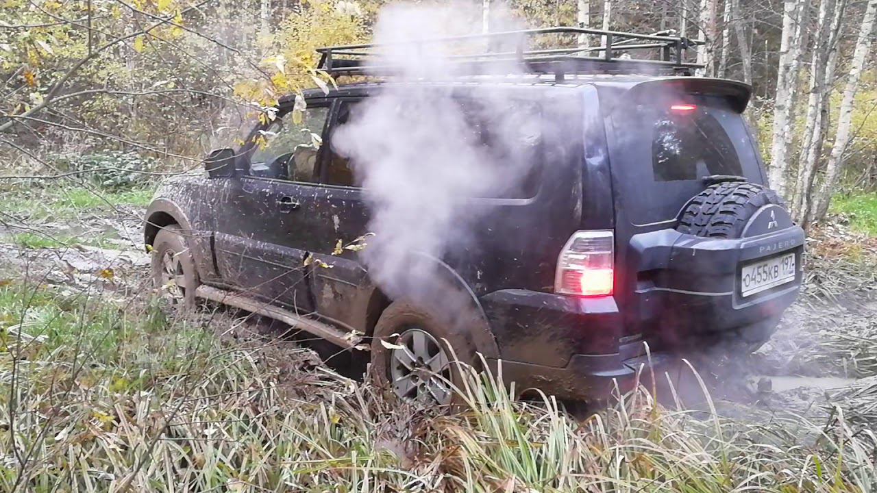 Паджеро 4 в болоте