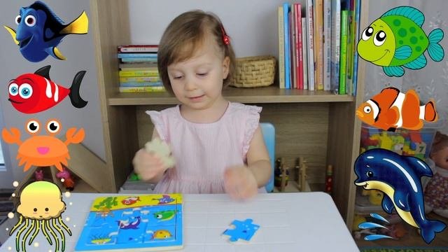 Элен рыбачит и собирает пазлы с рыбками. Магнитная рыбалка. Развивательные игры для детей