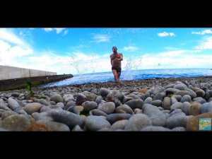 Купаюсь в море. Ялта 23.05.2022 / Жизнь в Ялте