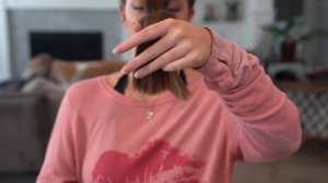 Как подстричь волосы самостоятельно ✄ Как подравнять кончики дома - Дженна Марблс