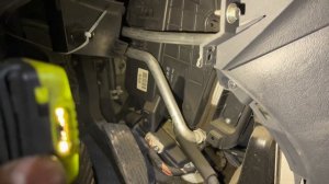 Hyundai Tucson 2006г,замена радиатора отопителя без снятия торпеды ???