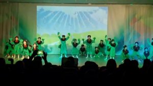 Танец лягушат