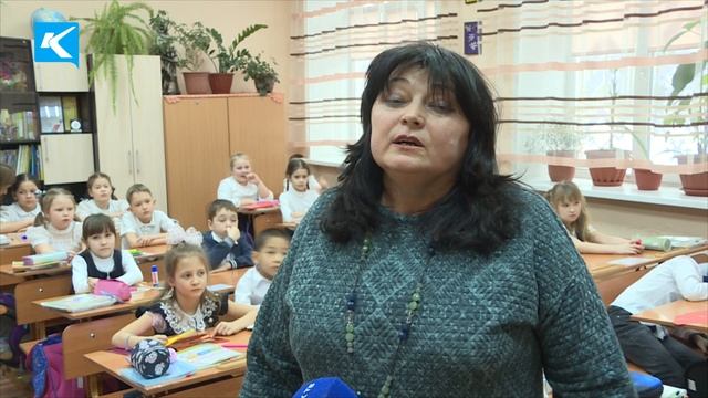 17 01 2023 «Трудно птицам зимовать, надо птицам помогать»  Для первоклашек прошел мастер- класс смотреть онлайн