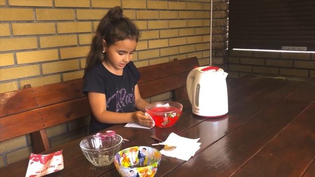 Как правильно приготовить желе? Дети готовят сами ! [Kids] смотреть онлайн