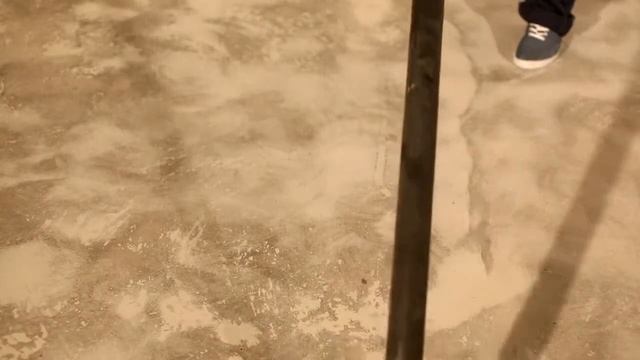 Полимерные наливные полы - технология устройства. Уборка и обеспыливание после чистового шлифования