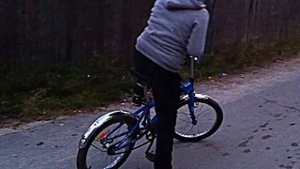 Как встать на заднее колесо?