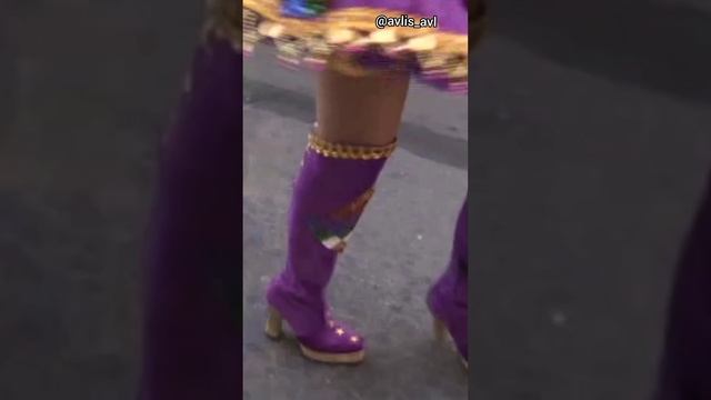 Карнавал Цветов -конкурс флористов в Италии Сан-Ремо 2012 часть 2
Приезжал Русский Оркестр.